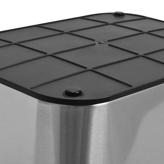 Compost Bin for Countertop, Compost Bucket Indoor Sealed, Food Waste Caddy, 1.13 Gallon Kitchen Compost Container with Lid, Compact and Easy Clean, Black Matte