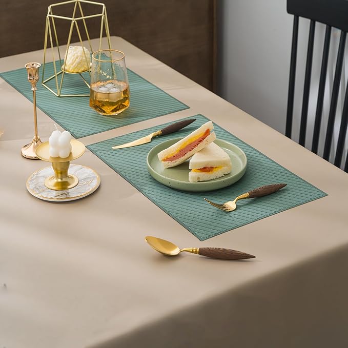 BACKTOEDEN Placemats Set of 6 Heat Resistant Washable Wipeable Placemat Woven Non-Slip Foldable Vinyl/Plastic Place Mats Indoor/Outdoor Mat Kitchen Dining Table Pad, Green Twill