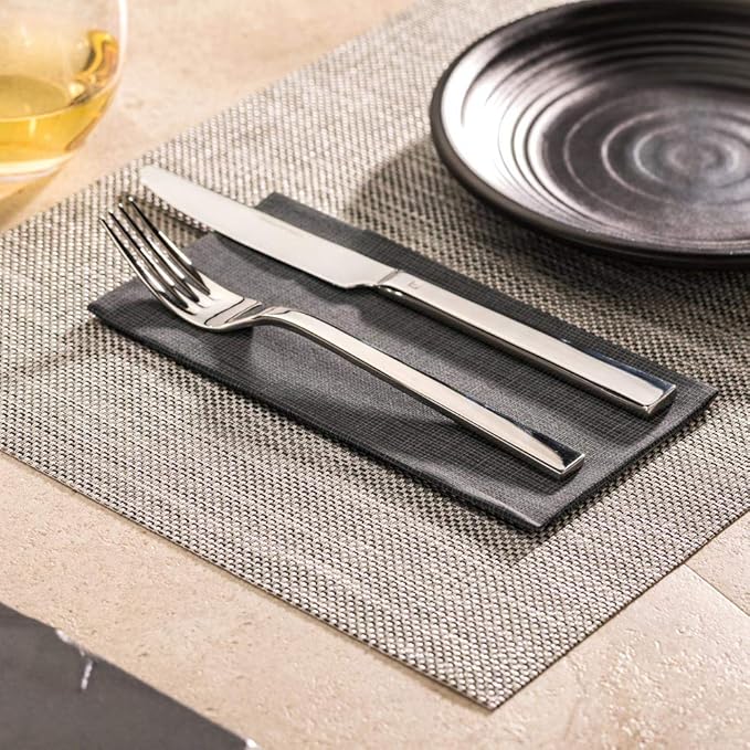 Restaurantware Carmel Mesh 16 x 12 Inch Table Placemats Set Of 6 Woven Washable Placemats - Heat Tolerant No Stain Antique Gray Kitchen Placemats Pewter Mesh Easy To Clean