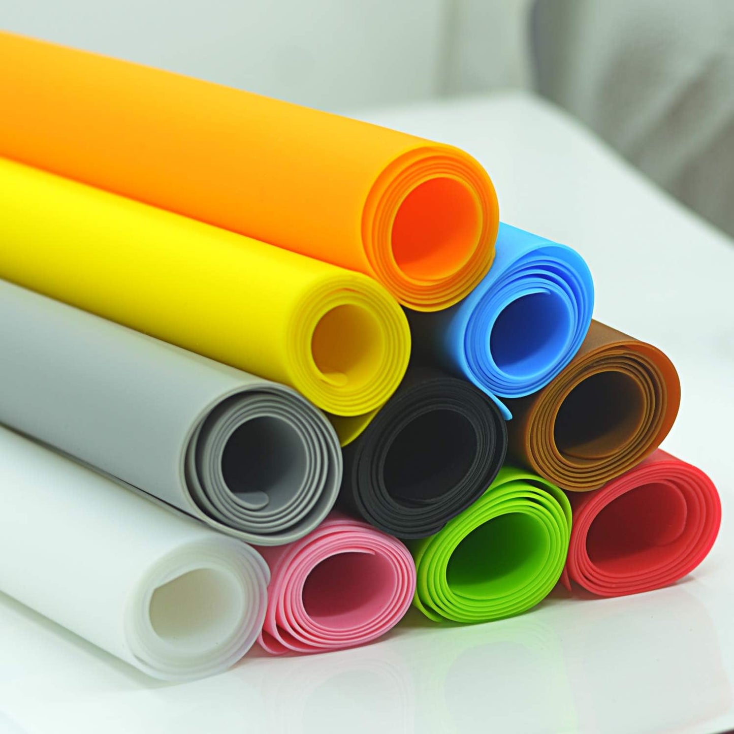 Silicone Placemats, Food-Grade Non-Slip Waterproof, Dining, Stain Resistant, Countertop Protector, Kitchen Counter Mat, Heat Resistant, Baking mat Dishwasher Safe (23.6"×15.7"-1pack, Black)