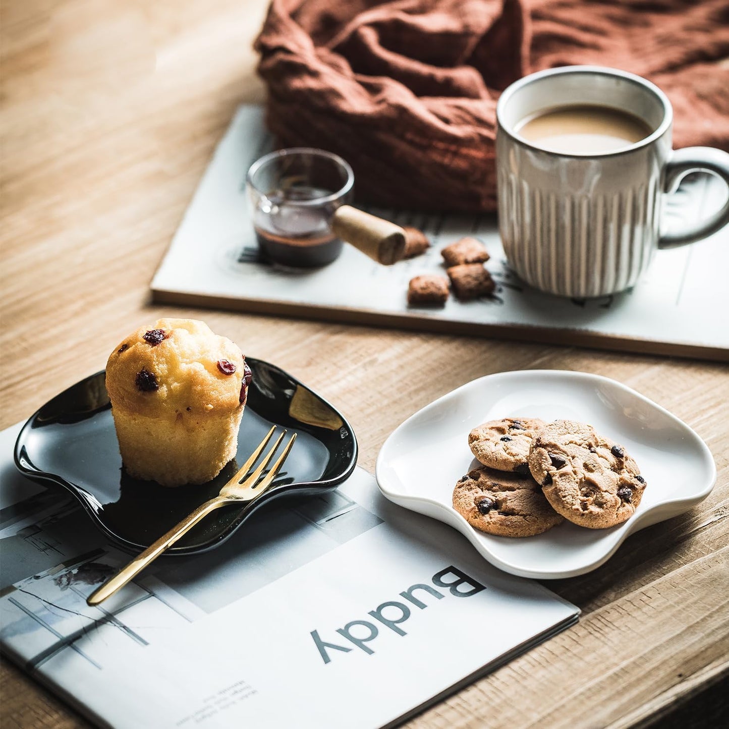 Spoon Rest, Spoon Holder for Stove Top, Farmhouse kitchen Decor Spoon Rack Cooking Holder for Multiple Utensils, White, Ruffled Edge