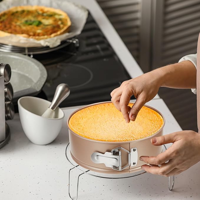 4 Pcs 8 Inch Non Stick Springform Pan with Removable Bottom Carbon Steel Round Springform Cheesecake Pan with Stainless Steel Spring Buckles for Baking Kitchens Restaurant(Champagne Gold)