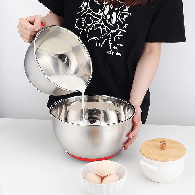 HAPPY KIT 18/8 Mixing Bowls with Lids Set of 2,Stainless Steel Mixing Bowl with Pour Spout, Non-slip Handle and Bottoms, 3 Grater Attachments, Measurement Marks & Lid, Size 5, 3QT(Red)