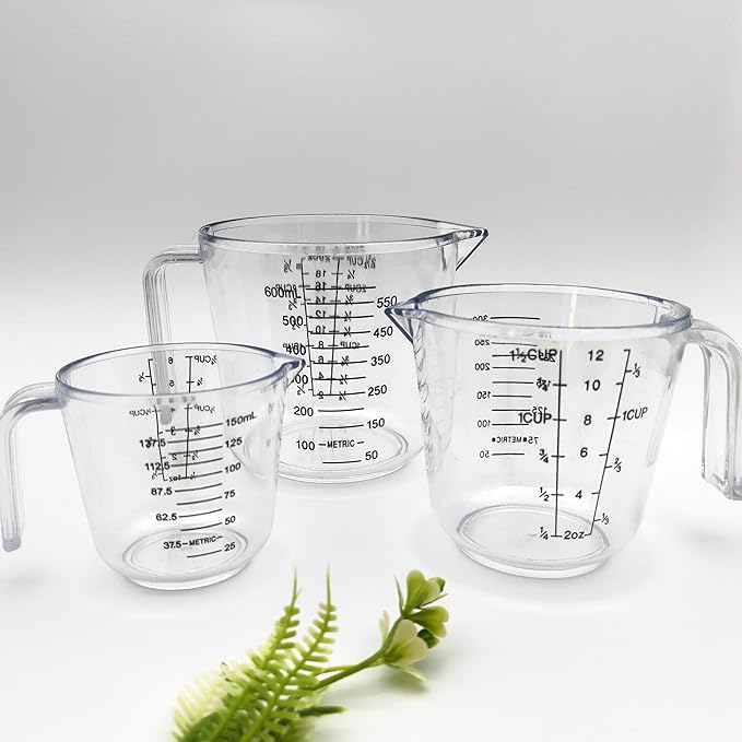 Plastic Measuring Cup Set, Kitchen Cooking and Baking Seasoning Liquid Measuring Cup, Multiple Scale Identification, with Handle and Triangle Mouth, 150ml, 300ml, 600ml, 3-piece Set (transparent)