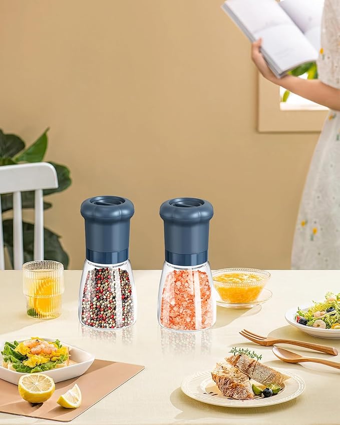CIRCLE JOY Manual Salt and Pepper Grinder Set For Professional Chef, Refillable Salt and Pepper Shakers with Ceramic Blades, Adjustable Coarseness and BPA-free 180ml Glass Container, Short Blue