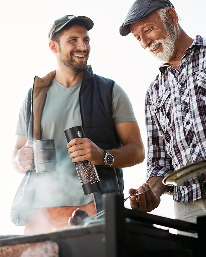 Electric Salt and Pepper Grinder Set with Dual Charging Base, 6 Adjustable Coarseness Levels & External Grind Settings, One-handed Operation Salt and Pepper Mills with LED Light,Black & White