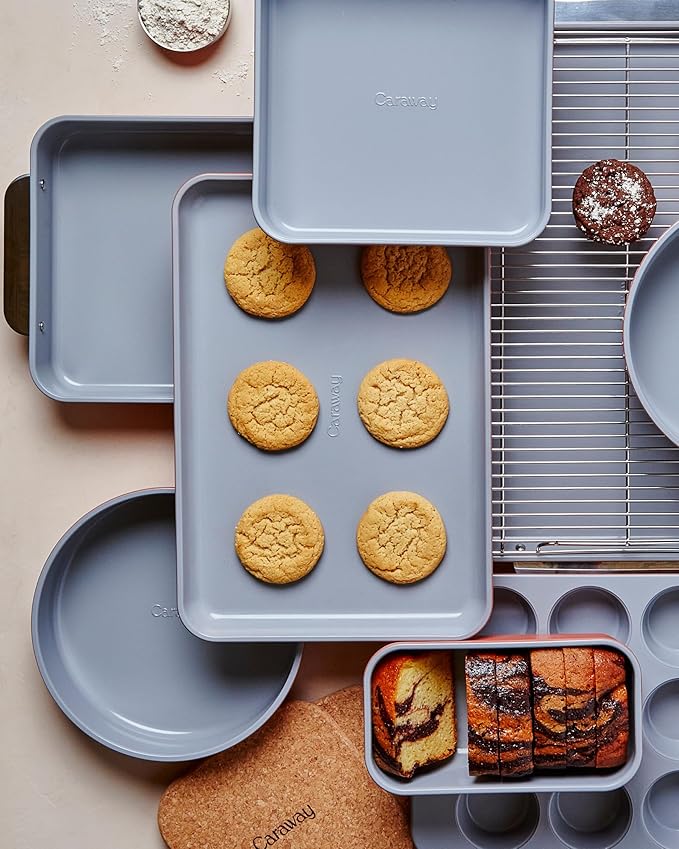 Caraway Non-Stick Ceramic Medium Baking Sheet - Naturally Slick Ceramic Coating - Non-Toxic, PTFE & PFOA Free - Perfect for Baking, Roasting, and More - Medium (15" x 10") - Black