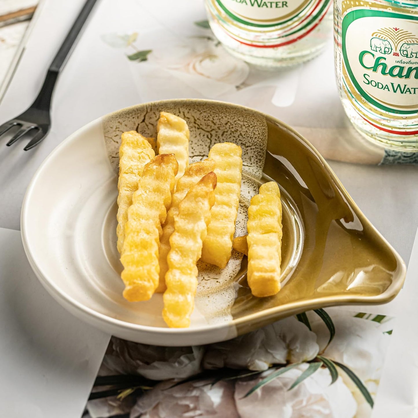 Ceramic Spoon Rest for Stove Top & Kitchen Counter, Large Spoon Holder, Heat-Resistant & Easy to Clean, Non-Stick Spatula Holder for Cooking, Coffee Spoon, Kitchen Decor, Gradient Brown