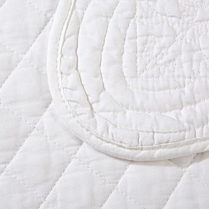 Quilted Placemats Set of 4 with Matching Cotton Napkins – 4 Piece Table Mats & 4 Cloth Napkins – 100% Cotton Table Linen Set for Everyday & Holiday Dining (4, Off White)