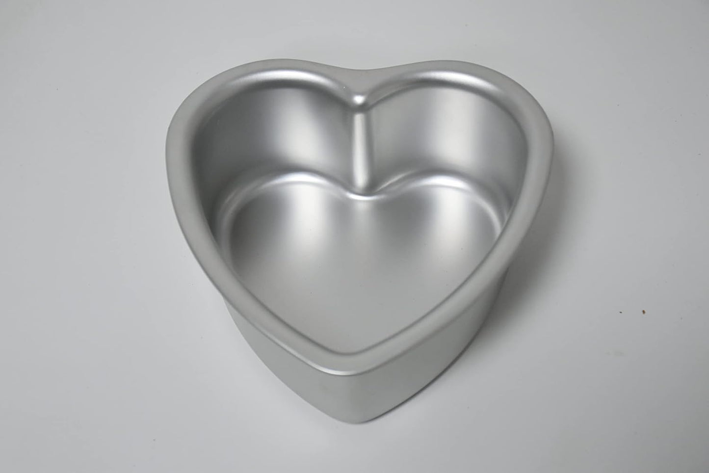 Heart-shaped cake pan, heart-shaped cake tin, aluminum, 6-inch heart-shaped-pan, for weddings, parties, family and other occasions cake (6 x 3 Inch,Set of 2)