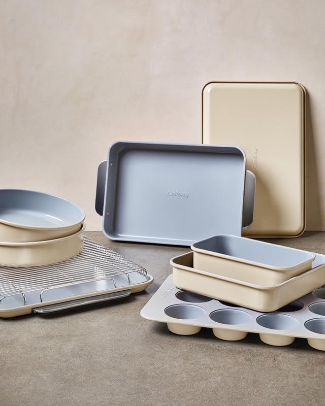 Caraway Non-Stick Ceramic 1 lb Loaf Pan - Naturally Slick Ceramic Coating - Non-Toxic, PTFE & PFOA Free - Perfect for Pound Cakes, Breads, & More - Perracotta