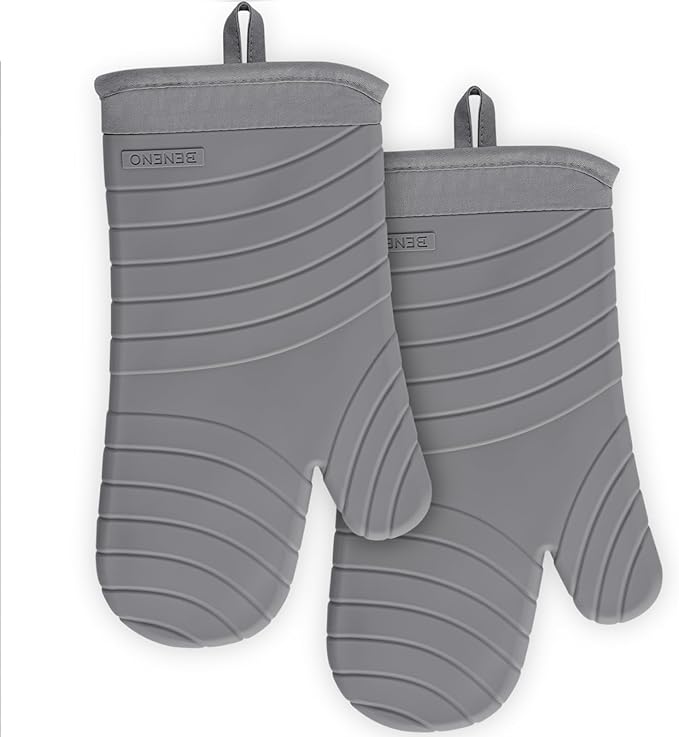 Beneno Premium Silicone Oven Mitts 2-Pack Heat Resistant 500°F, Soft Flexible Non-Slip Grips, BPA-Free & Waterproof Oven Mitts with Comfortable Cotton Lining for Baking, Grilling, Cooking, 7"x13" Gray