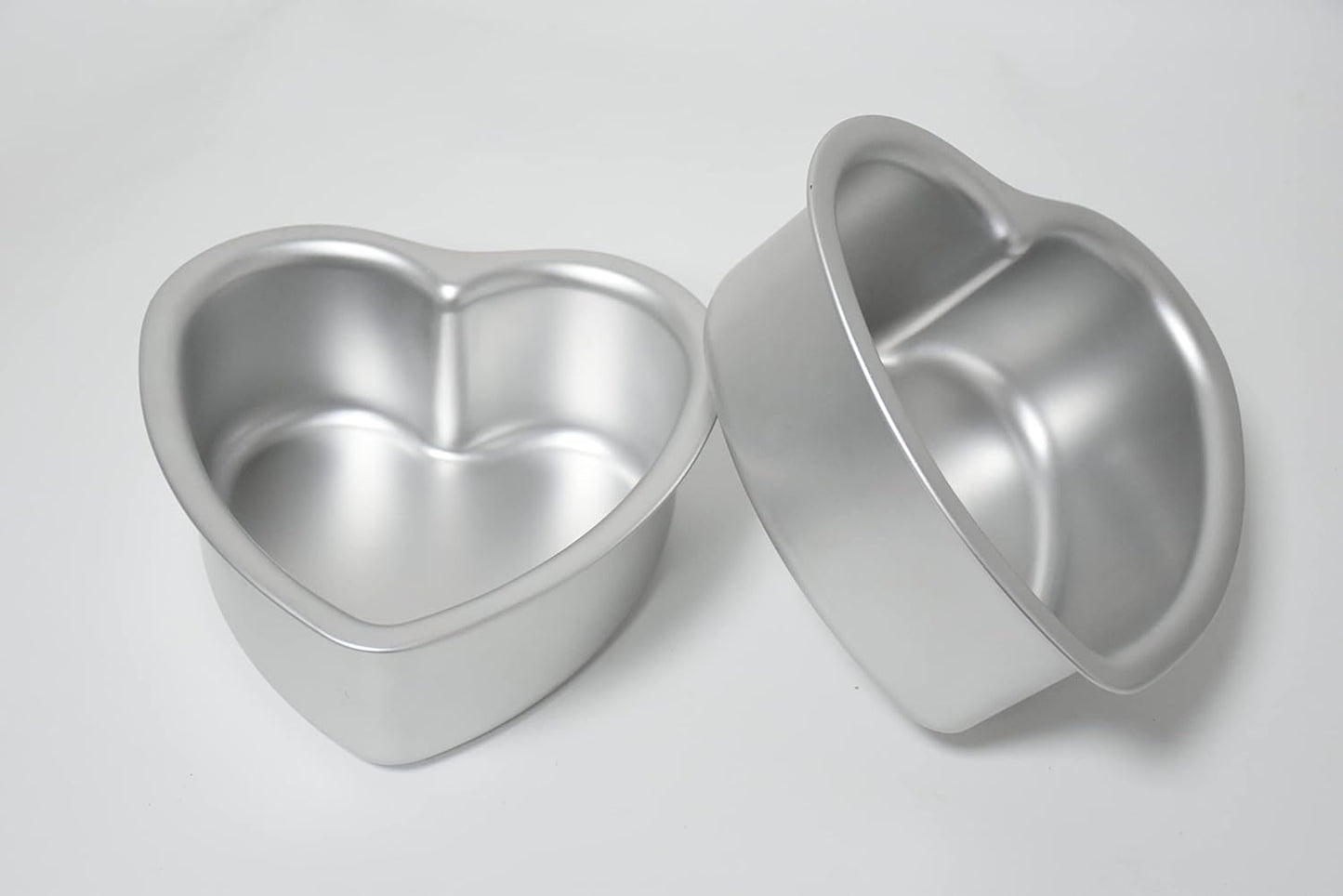 Heart-shaped cake pan, heart-shaped cake tin, aluminum, 6-inch heart-shaped-pan, for weddings, parties, family and other occasions cake (6 x 3 Inch,Set of 2)
