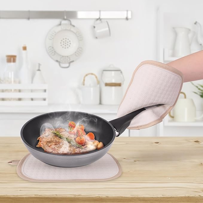 Hovico 2PCS Silicone Pot Holders, Oven Mitts Heat Resistant Hot Pads with Pockets, Non Slip Pot Holder for Kitchen Baking and Cooking| 9.8 x 7 Inches | Towel Cloth Interior Lining - Milkshake