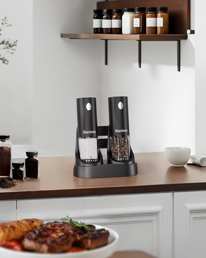Electric Salt and Pepper Grinder Set with Dual Charging Base, 6 Adjustable Coarseness Levels & External Grind Settings, One-handed Operation Salt and Pepper Mills with LED Light,Black