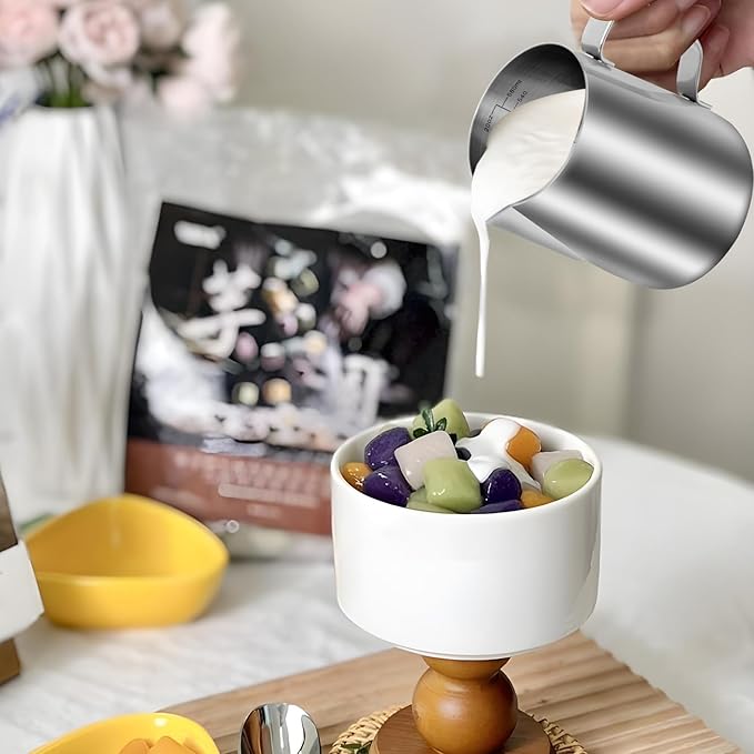 Kichwit Stainless Steel Measuring Cup, Metal Measuring Cup with Handle, 20oz / 600ml / 2.4 Cups