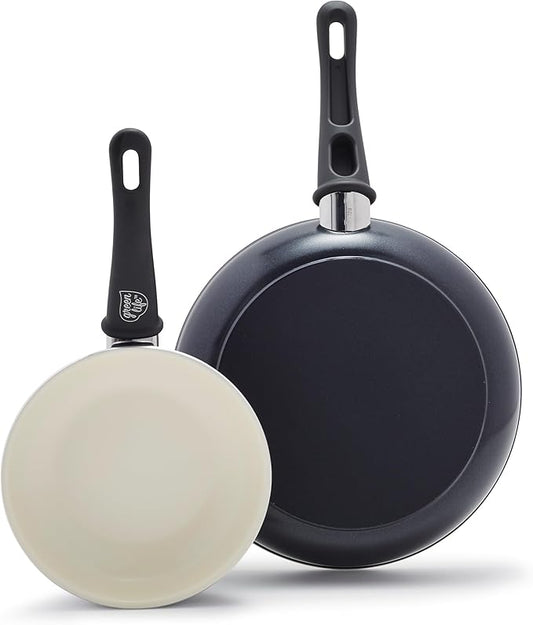 GreenLife Non Stick Fry Pan Set (7" & 10"), Non-Toxic PFAS-Free Ceramic Skillets, Dishwasher & Oven Safe, Egg Omelet Frying Pans, Stay- Cool Handles, Kitchen Home Cooking Essentials, Black and Cream