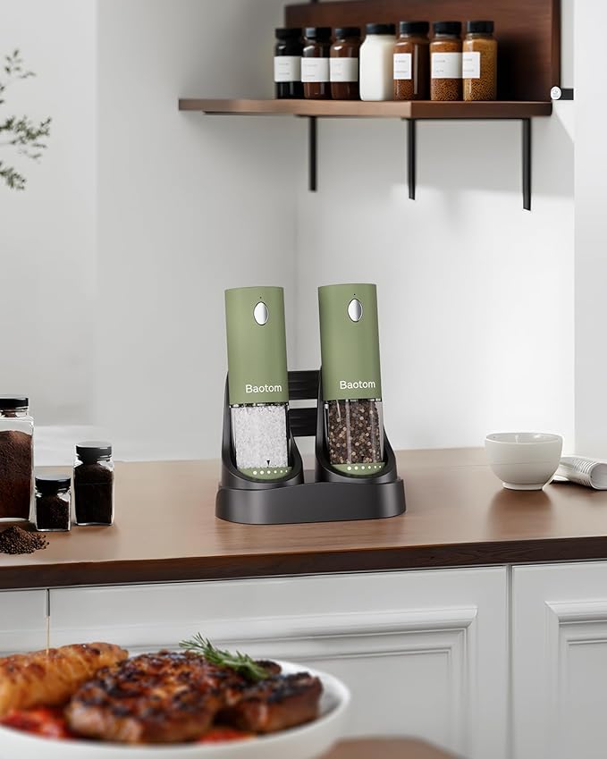Electric Salt and Pepper Grinder Set with Dual Charging Base, 6 Adjustable Coarseness Levels & External Grind Settings, One-handed Operation Salt and Pepper Mills with LED Light,Green