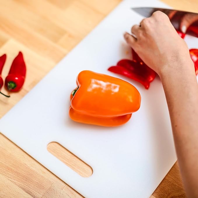 Dexas NSF Polysafe Cutting Board with Handle, 9.5 by 15 inches, White