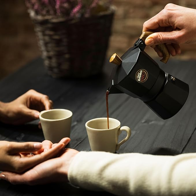 Caffè Vergnano Italian Finely Ground Decaf Coffee – 100% Arabica for Moka, Intensity Level 6 – Rich, Full Flavor Without Caffeine, Notes of Dried Fruit, Cocoa & Caramel - 8.82 oz Tin