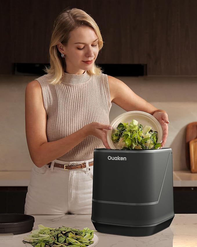 Electric Composter for Kitchen - 4L Countertop Indoor Compost Bin Smart Odorless Turn Kitchen Waste into Fertilizer Compost Maker, Low Noise, Auto-Clean, 2025 Newer Home Food composting Machine Gifts