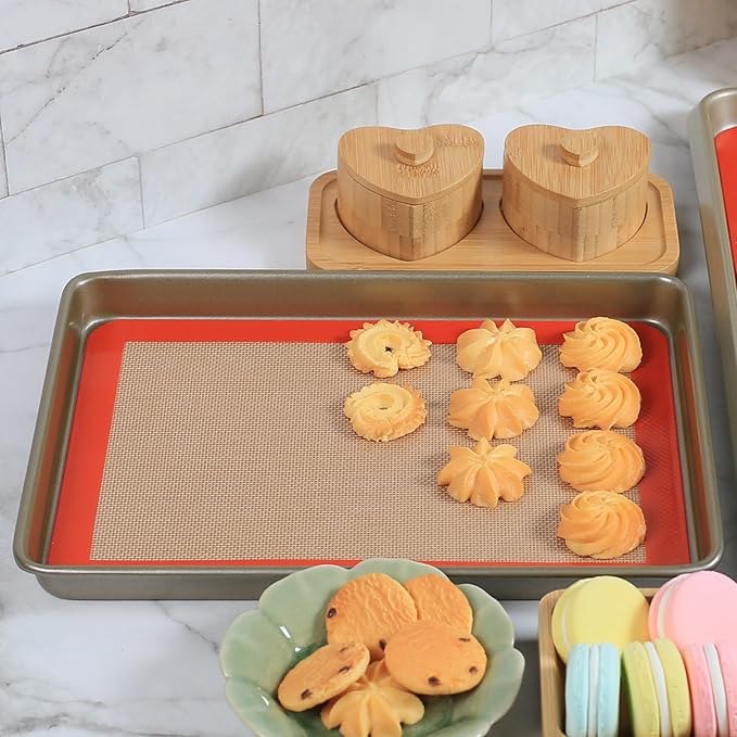 AMYONE Quarter Sheet Silicone Baking Mat, 2 Pcs Non-Stick Silicone Baking Mats Cookie Sheet for 9x13 Baking Pan, Reusable Baking Sheet Liners Compatible with Nordic Ware Naturals Quarter Sheet