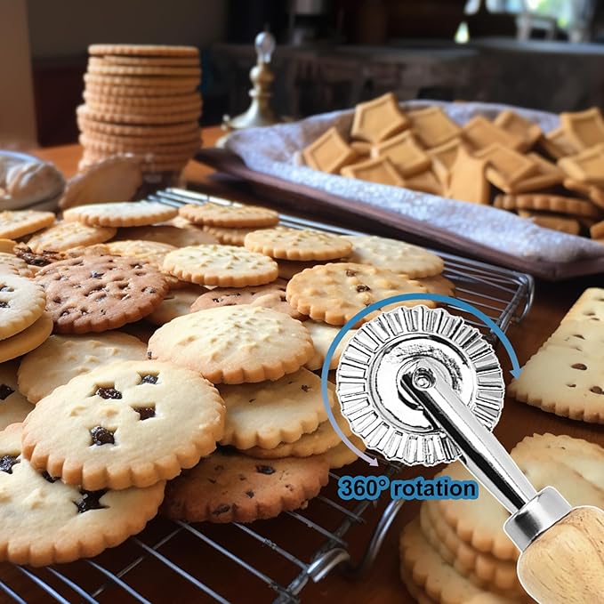 CUIWEI Pastry Wheel Cutter, Pastry and Pasta Cutter Wheel, Dough Ravioli Crimper Pizza Cutter Wheel Dumplings Lasagna Pierogi Cutter Wheel for Home Kitchen 1.3" 1 PC