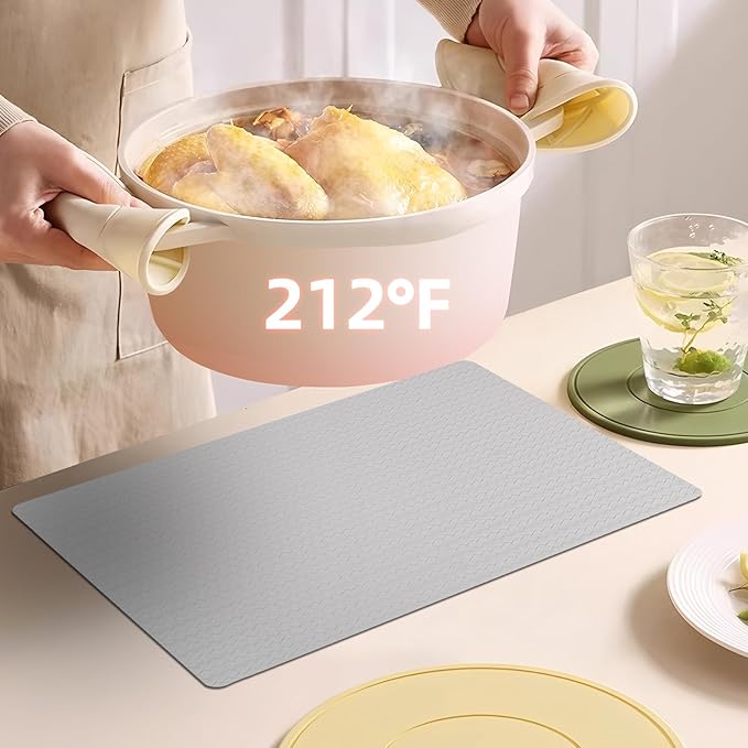 Vinyl Placemats Set of 6-12×17.7 Inch Waterproof & Heattable Placemats, Fall Faux Leather Wipeable Outdoor Table Mat for Dining, Kitchen, Indoor Outdoor Use (Grayish White, Cable Pattern)