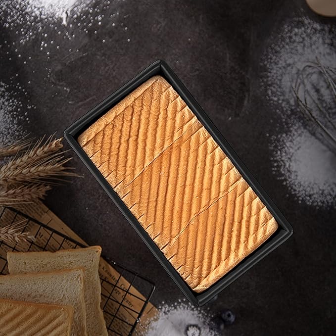 Luxshiny Stainless Steel Loaf Pan with Lid 7.08X4.25X3.54 Inch Non-Stick Pullman Bread Baking Mold for Homemade Toast and Sandwich Bread