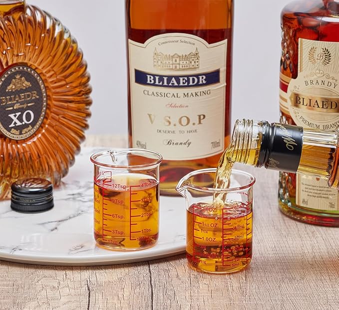 High Borosilicate Glass Measuring Cup-V-Shaped Spout，Glass Measuring Beaker for Kitchen or Restaurant, Easy to Read, 60 ML (2 Oz)-Pack of 2