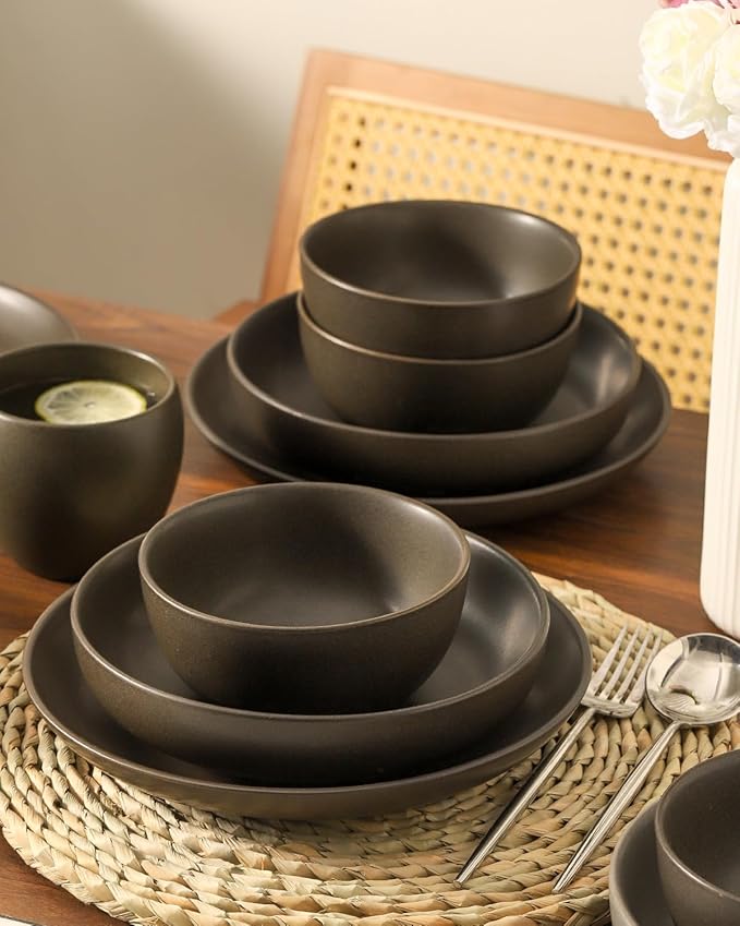 Dinnerware Sets, Stoneware Plates and Bowls Sets, Farmhouse 16 Piece Dish Set for 4, Ceramic Plates Set with Mugs for Kitchen, Scratch Resistant, Dishwasher & Microwave Safe, Matte Black