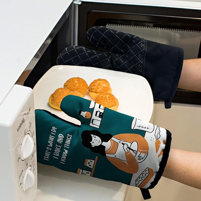 Funny Housewife Cooking and Baking BBQ Kitchen Gadgets with Heat Resistant Silicone Non-Slip, That's What I Do I Bake and I Know Things Oven Mitts Set of 2, Gifts for Bake Lover Mom Aunt Wife Sister