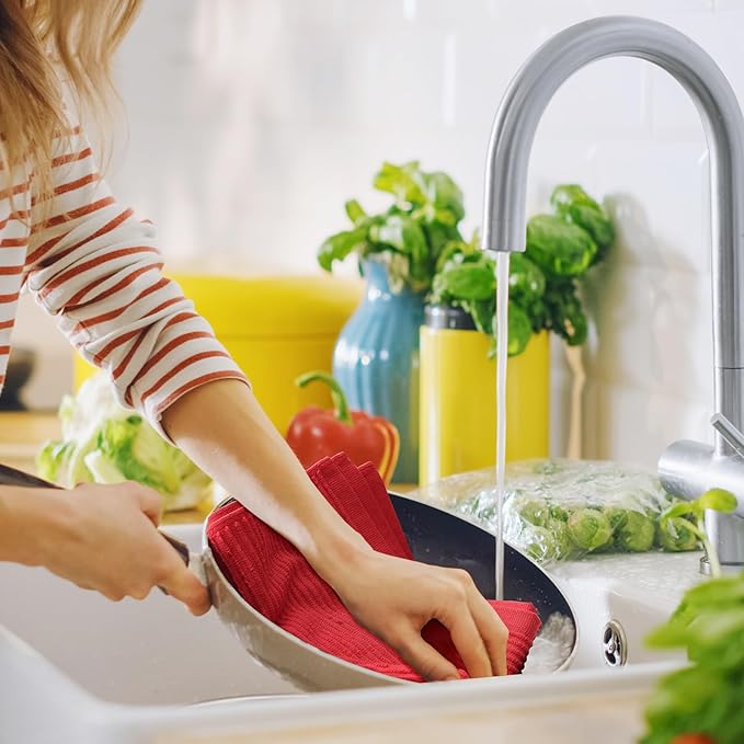 Homaxy Premium Kitchen Towels (18"x 28", 6 Pack), Large 100% Cotton Kitchen Hand Towels, Ultra Absorbent Ribbed Terry Tea Towels Set with Hanging Loop, Red