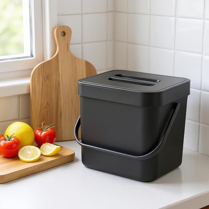 Countertop Compost Bin Kitchen, 1.8 Gallons Hanging Trash Can with Lid for Kitchen Cabinet Door, Under Sink, Wall Mounted Waste Bin for Bathroom, 7L(Black)