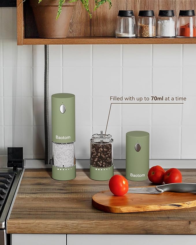 Electric Salt and Pepper Grinder Set with Dual Charging Base, 6 Adjustable Coarseness Levels & External Grind Settings, One-handed Operation Salt and Pepper Mills with LED Light,Green