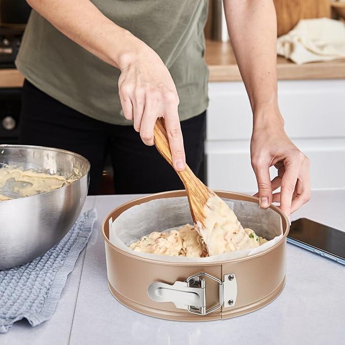 4 Pcs 8 Inch Non Stick Springform Pan with Removable Bottom Carbon Steel Round Springform Cheesecake Pan with Stainless Steel Spring Buckles for Baking Kitchens Restaurant(Champagne Gold)