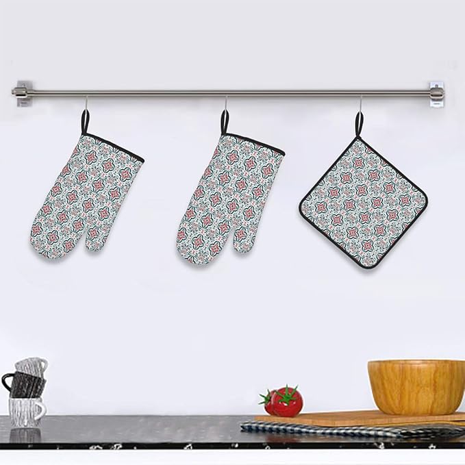 Oven Mitts Pot Holders Set 3 for Kitchen, Mandala Pattern Insulation Oven Gloves Heat Resistant Pot Pads Cook Essentials Accessories for BBQ Baking Cooking Kitchen Decor Gifts for Women