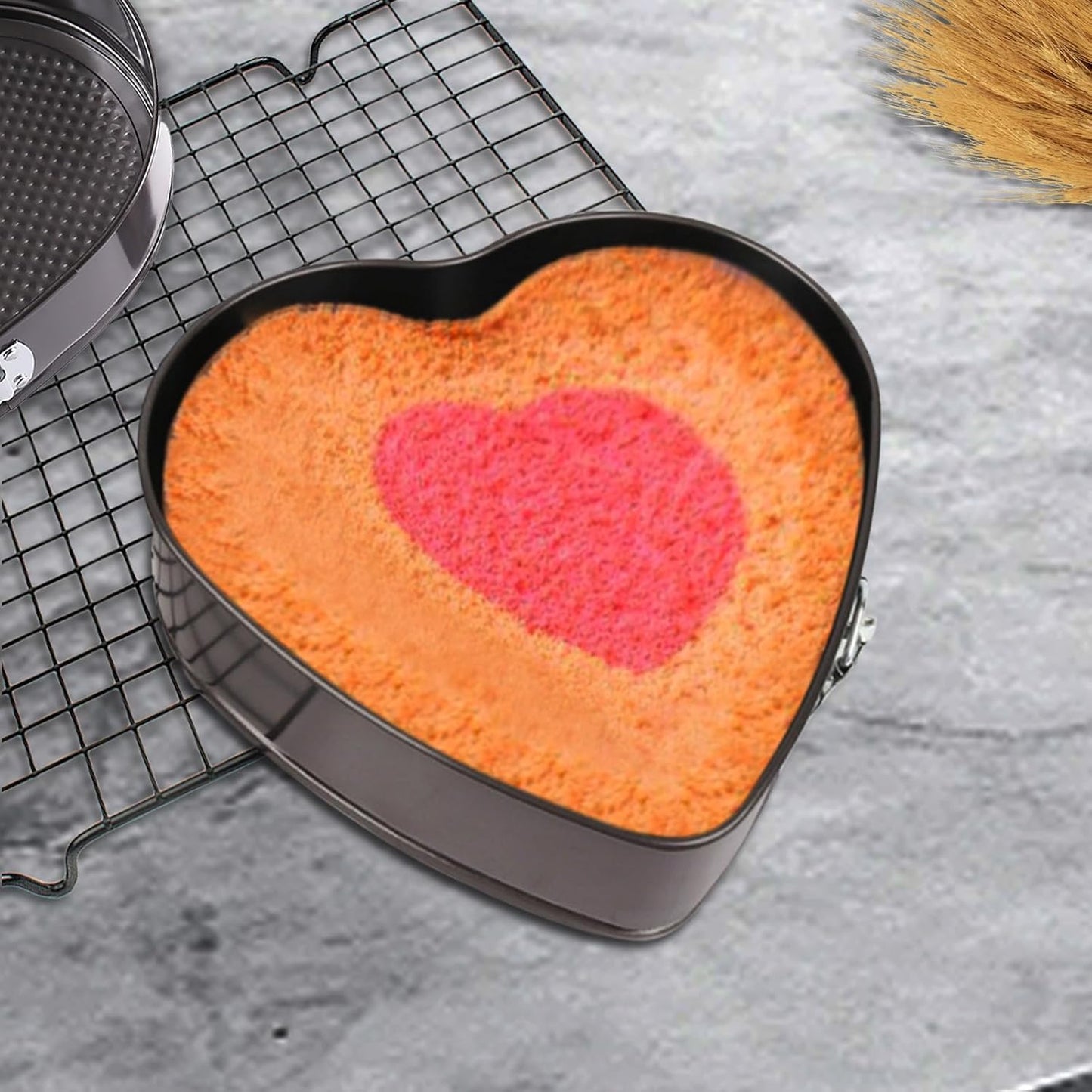 10 inch Heart Shape Cake Tin, Removable Base, Stainless Steel Cake Mold with Snap Closure and Non Stick Layer, Easy to Demould, for Chiffon Cake, Black