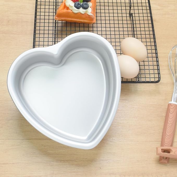 7 × 3 Inch heart cake pan, Aluminum Heart Cake Mold,Small Cake Pans, Heat Resistant Baking Cake Tins for Wedding, Party, Family Occasions, Chocolate. (7 × 3 Inch heart cake pan)
