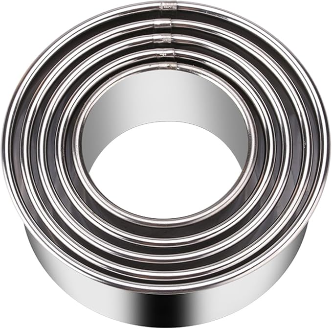 5 Pieces Biscuit Cookie Cutters Set,Stainless Steel Circle Round Cookie Biscuit Cutters in Graduated Sizes Shape Molds for Pastries Doughs Doughnuts