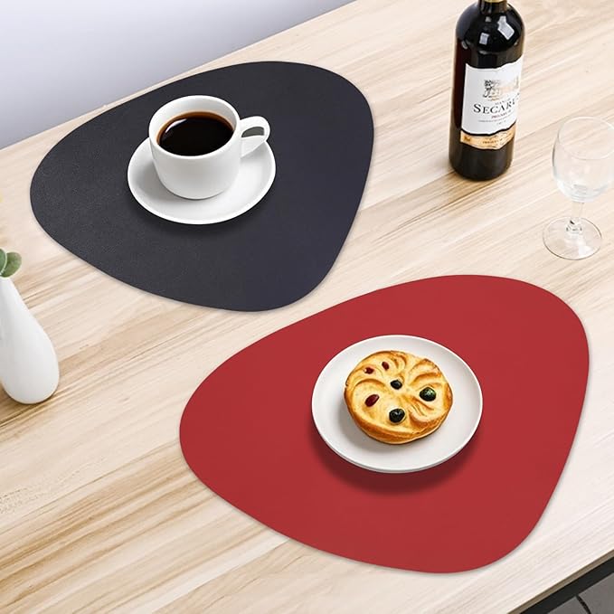 Faux Leather Placemats Set of 6 Wipeable,Round Reversible PU Placemat for Dining Table,Heat Resistant Waterproof Anti Slip Table Mats,Modern Table Protectors(Black and Red)
