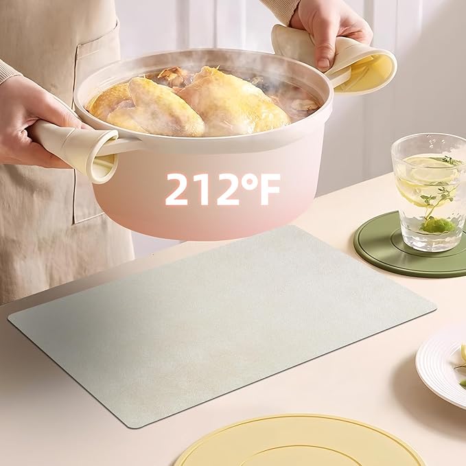 Vinyl Placemats Set of 6-12×17.7 Inch Waterproof & Heattable Placemats, Fall Faux Leather Wipeable Outdoor Table Mat for Dining, Kitchen, Indoor Outdoor Use (Gold/Silver, Brushed Metal