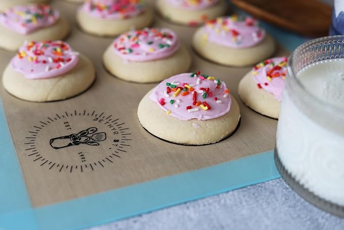 Silicone Baking Mats For Cookies, Full Size Baking Sheet Liners, Pack Of 2, 17 X 25 Inch, Non-Stick, Baking Mats Silcone, Perfect For Baking Macarons Cookies And Cakes