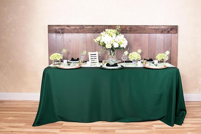 LTC LINENS 5-Pack 90x132 Inch Hunter Green Rectangular Tablecloths - Rounded Corners Table Cloths for 6 ft Tables Floor-Length Drop - Polyester Fabric Cloth Table Covers for Wedding, Party