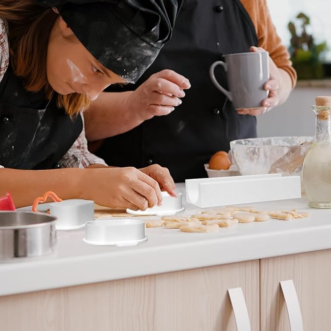 3 Inch Cakesicle Cutter and Cake Pop Mold Set with 8.7in Tray, 100 Wooden Sticks & 100 Bags, Silicone Cakesicle Mold for Homemade Cake Pops, Baking, Birthdays and Party Desserts (White)