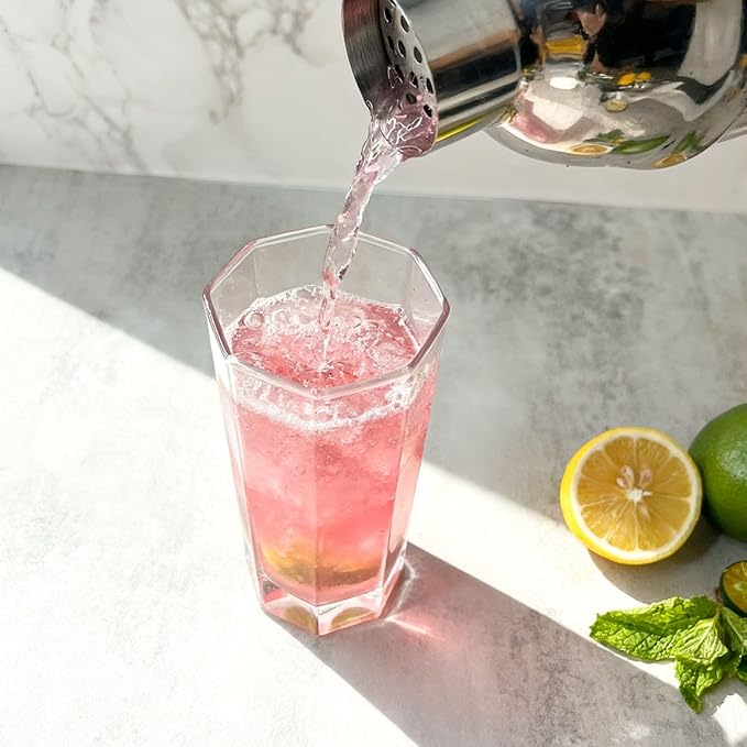 7-Piece Cocktail Shaker Set, Bartender Kit, Home Bar Accessories, Mixing Spoon, Measuring Jigger, Pour Spout, Muddler ，23oz Shaker with Built-in Bartender Strainer，Stainless Steel Bar Set