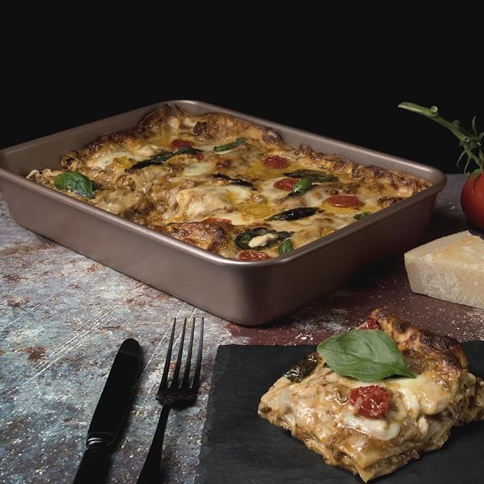 HAPPIELS Nonstick Non Toxic 9x13 in Baking Pan for oven | Cake Mold 9 x 13 Non Stick Nontoxic | Carbon Steel Gold Brownies Pans 13x9 inches | Rectangle Brownie Tray 9 by 13 inch | Baking Ware