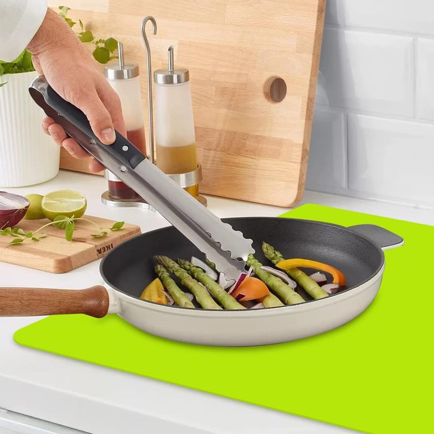 Extra Large Silicone Table Mat, Silicone Mat for Crafts Kids Dinner Placemat Desk Countertop Waterproof Protector Heat Insulation Kitchen Pastry Rolling Dough Pad Tool, Green (23.6x15.7 inches)