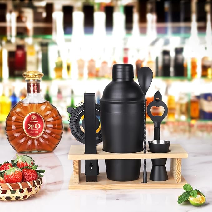 Cocktail Shaker Set Stainless Steel Bartending Kit 18.6oz Cocktail Bar Set Cocktail Mix Drink Making Kit Professional Bar and Home Drink Bar Tools for Bartender (Matte Black, 7Pcs)