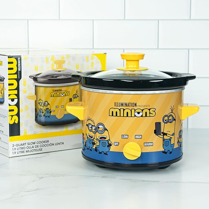 Uncanny Brands Despicable Me Minions 2qt Slow Cooker - Small Kitchen Appliance